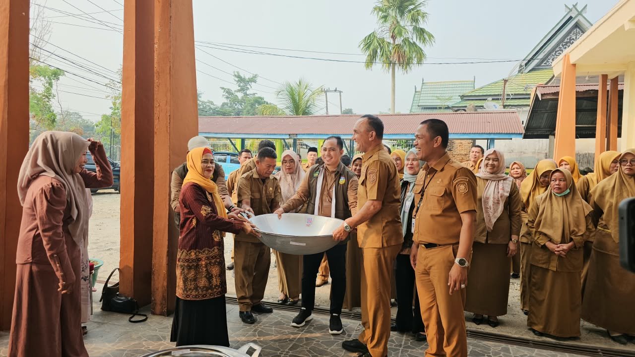 Penyerahan Bantuan UMKM
