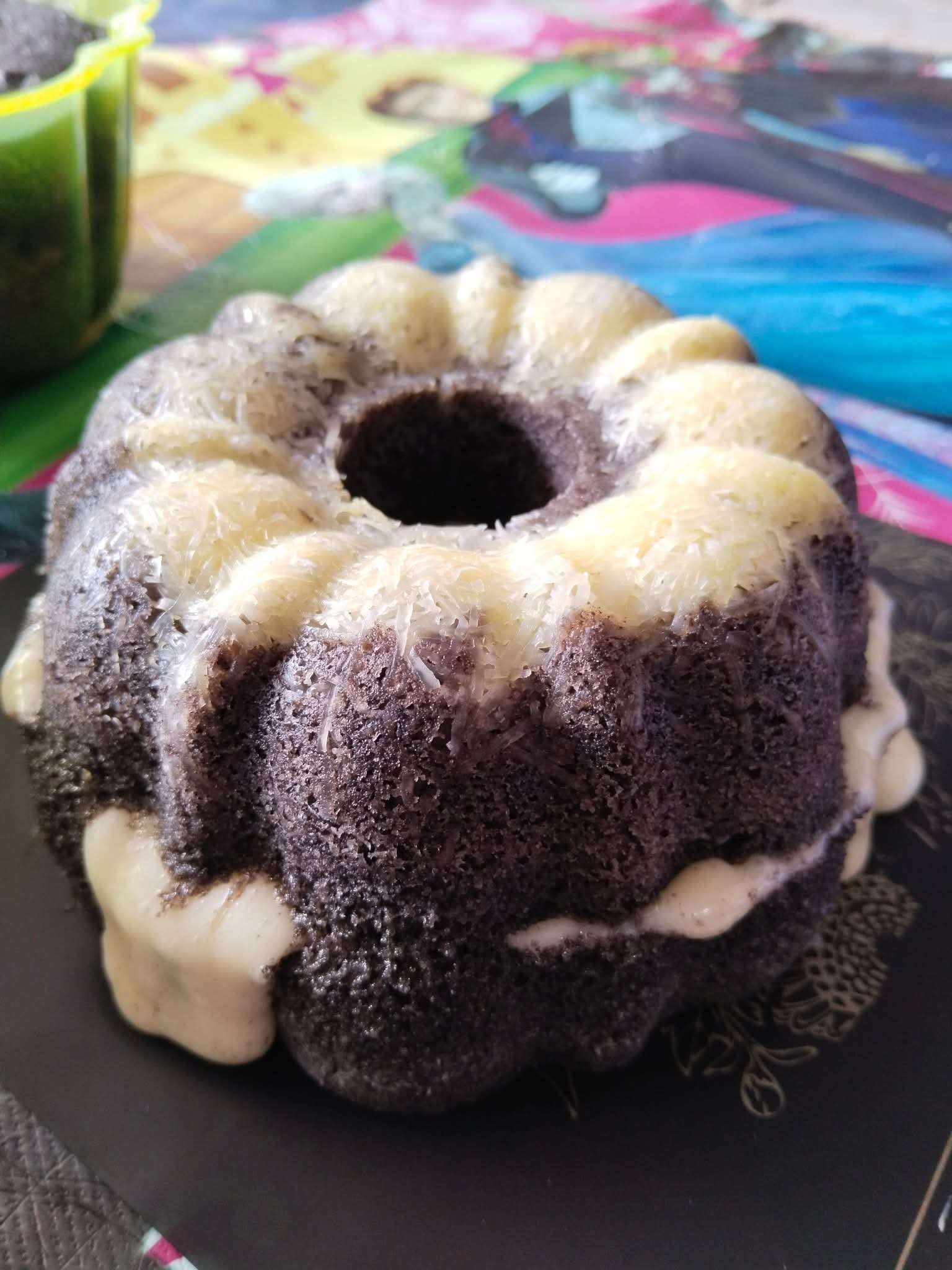 BOLU KETAN HITAM